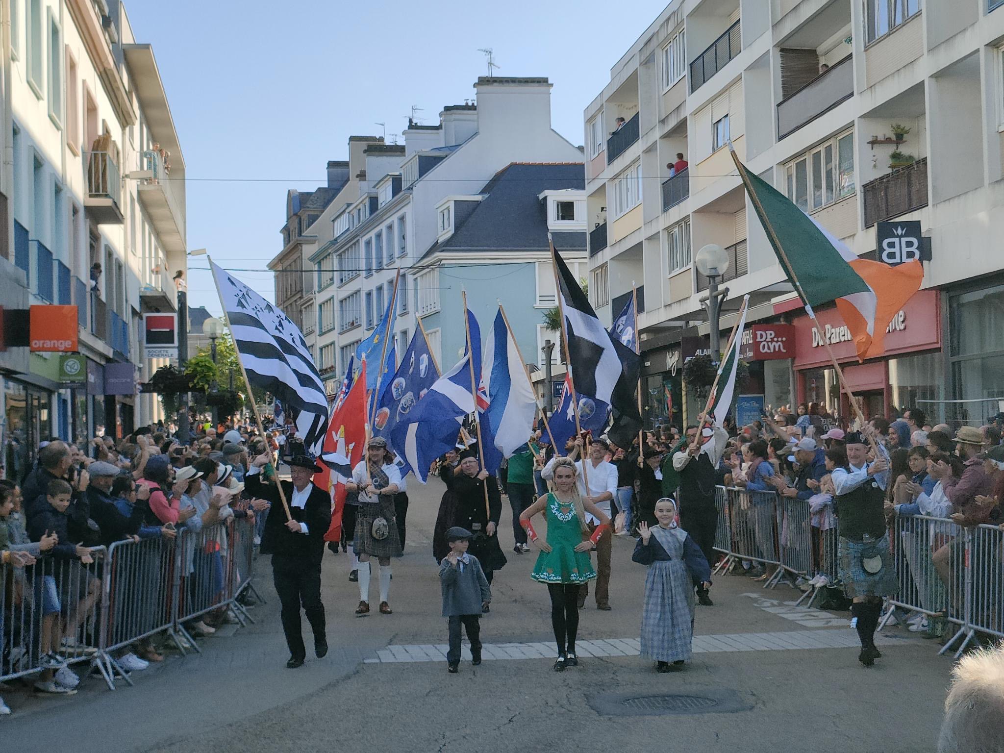 Festival Interceltique De Lorient Les Vid Os De La Grande Parade