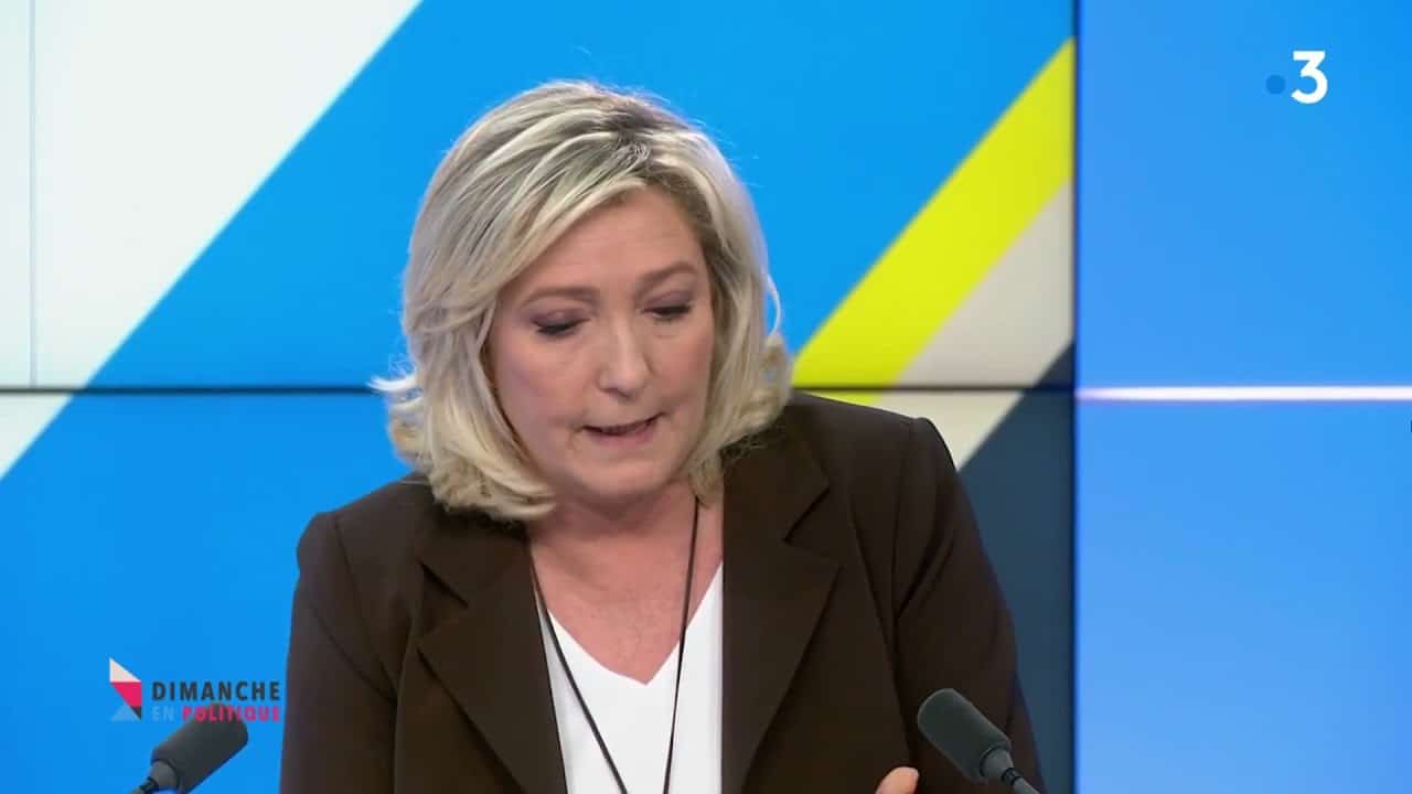 Marine Le Pen détaille ce que sera son référendum sur l'immigration