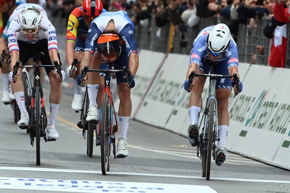 Cyclisme. Jasper Philipsen remporte MilanSan Remo, premier monument de